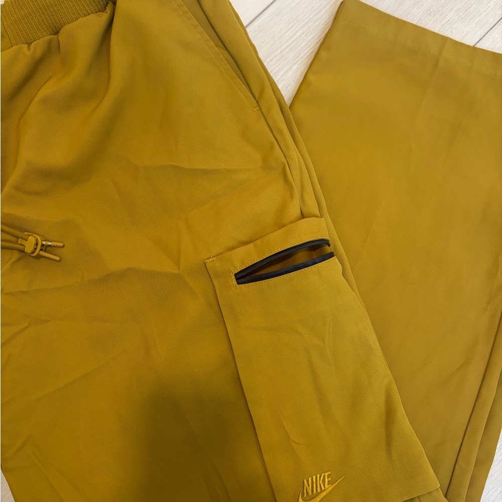 Nike Yellow Cargo Pants Durable Cotton
